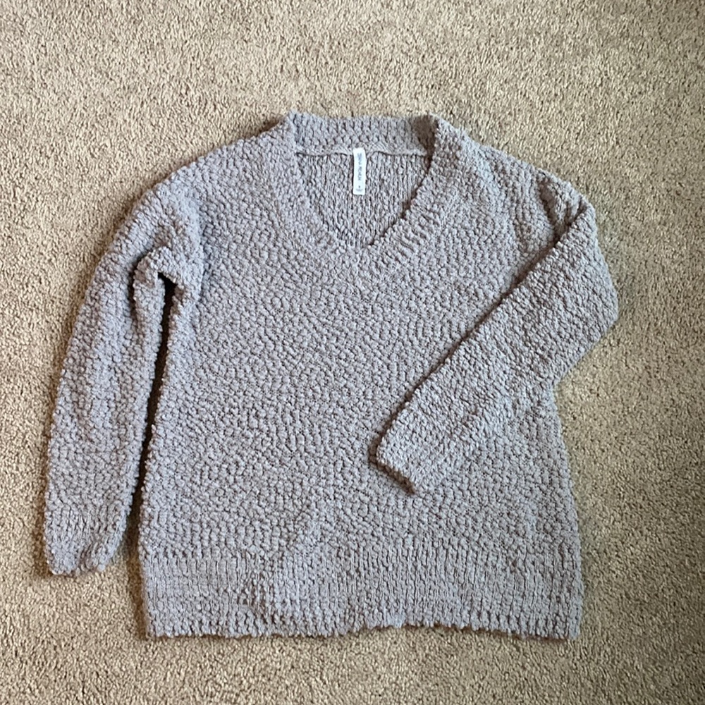 Zenana gray boucle V neck sweater